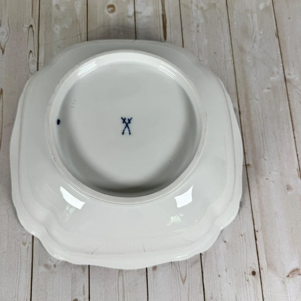 Meissen this porcelain